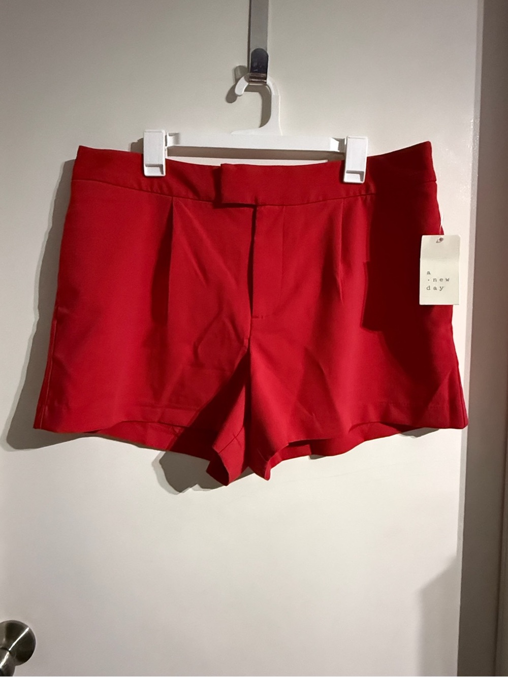BNWT Women's Tailored Shorts A New Day Red Midweight Stretch Size 16